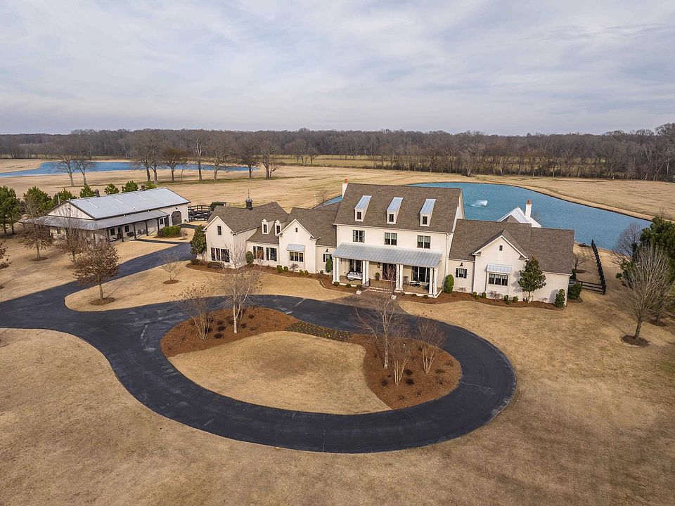 1st image of 770 Ballard Rd