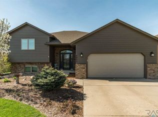 4805 E 3rd St, Sioux Falls, SD 57110