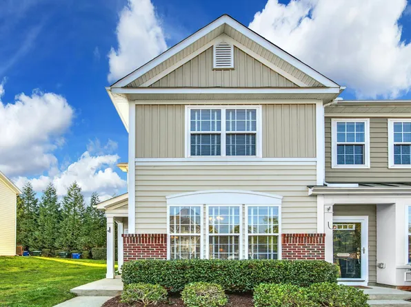 7865 Silverthread Ln, Raleigh, NC 27617