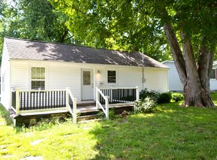 1837 Cedar St, Jacksonville, IL 62650