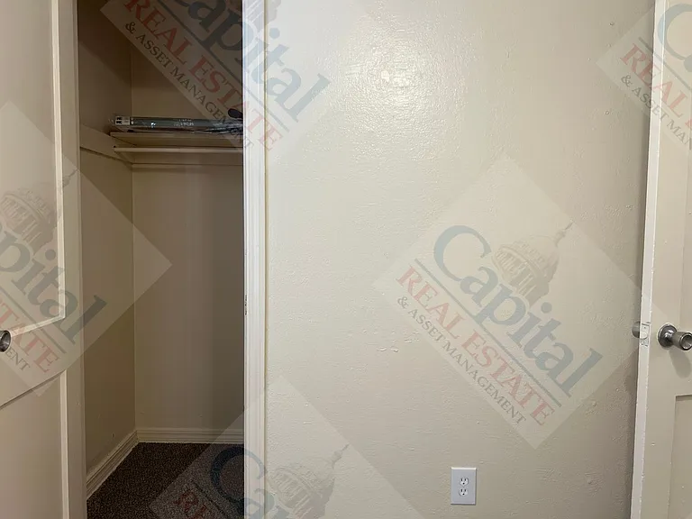 806 Bell Dr — Photo 16