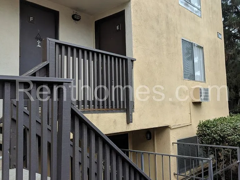 7958 Mission Center Ct #E — Photo 2