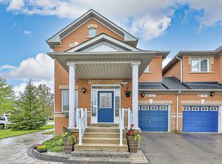 11 Birdsong St, Richmond Hill, ON L4E 5C2