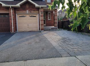 124 Lindenshire Ave, Vaughan, ON