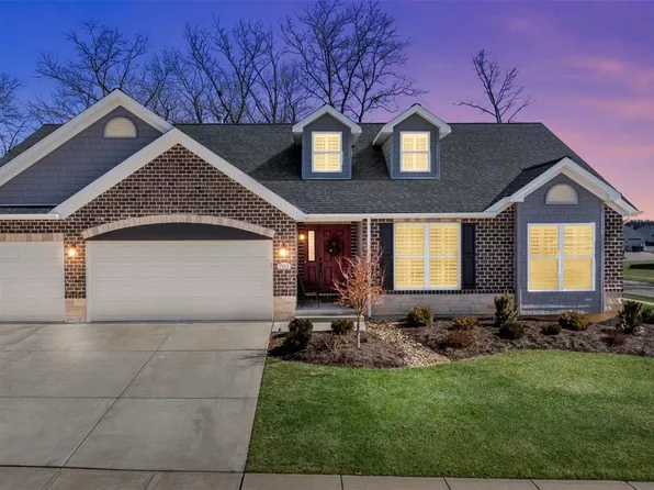703 Ramblewood Cir, Wentzville, MO 63385