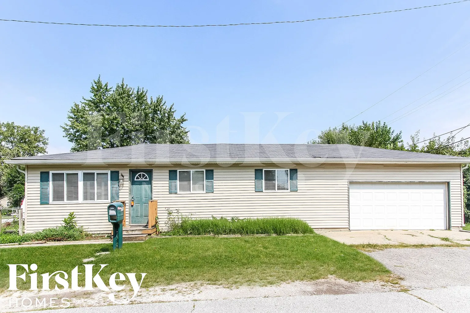 1750 Atlantic St photo 1