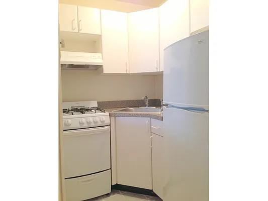 Rented by Mirador Real Estate | media 25