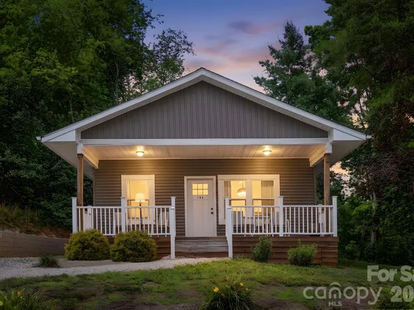 106 Thistle Field Dr, Asheville, NC 28806