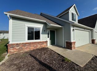 408 Trent Ct, Lawrence, KS 66049
