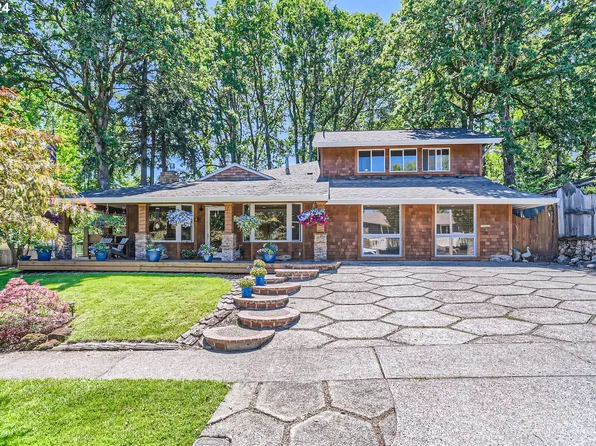11120 SW Cindy St, Beaverton, OR 97008
