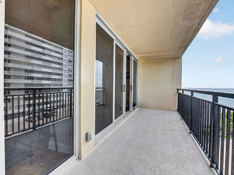 1180 S Ocean Blvd #55 — Photo 30