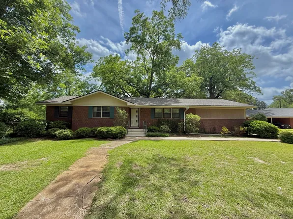 464 S Dunn St, Eupora, MS 39744