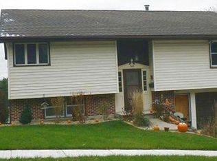 506 E Bridge St, Elkader, IA 52043