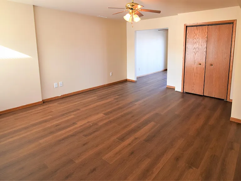 420 Preston Lane - 5 — Photo 8
