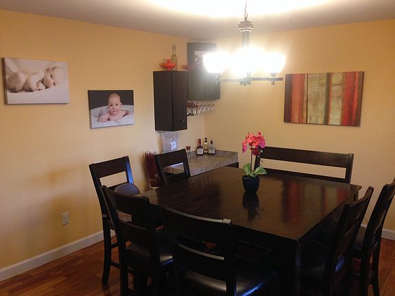 Dining room with wine bar