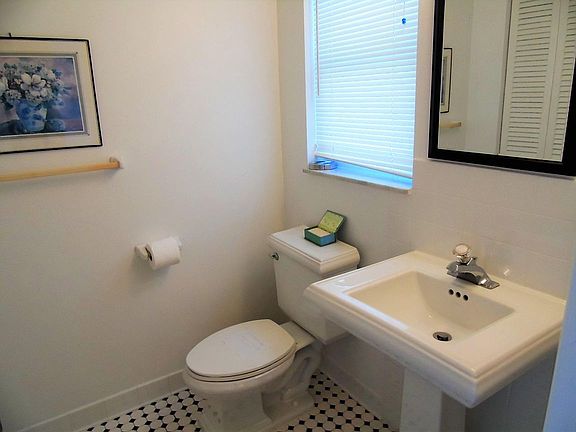5th image of 330 NE 26th Ave #3060