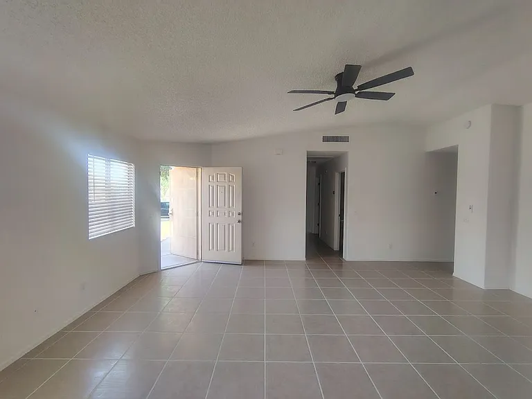 3530 W Ethan Crossing Ln — Photo 6