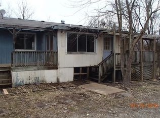 10 Sunset Acres Dr, Saint Charles, MO 63304