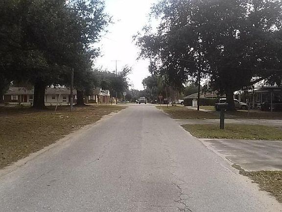 3rd image of 140 N Nekoma Ave