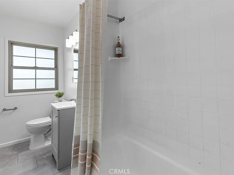 529 W Blaine St — Photo 13