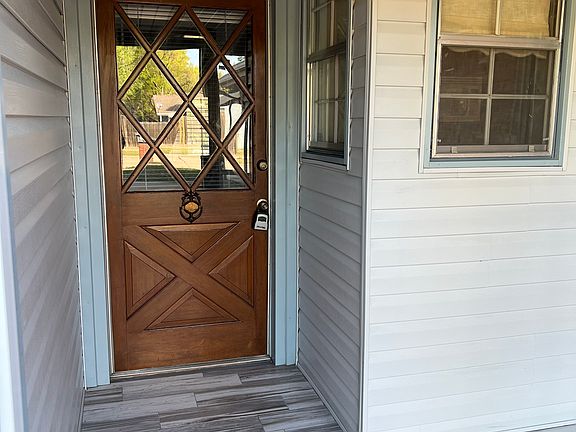 2nd image of 304 S Ranchwood Manor Dr