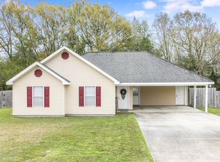 109 Country Living Dr, Lafayette, LA 70507