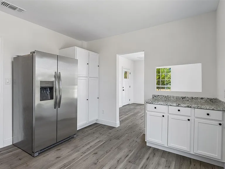 255 Foothill Rd — Photo 10