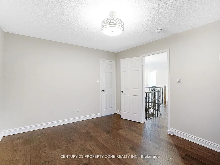 4 Garbutt Cres — Photo 26