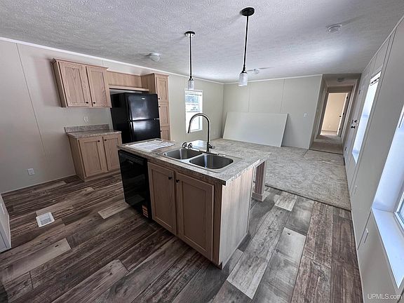 2nd image of 55 E Riling St Lot 92