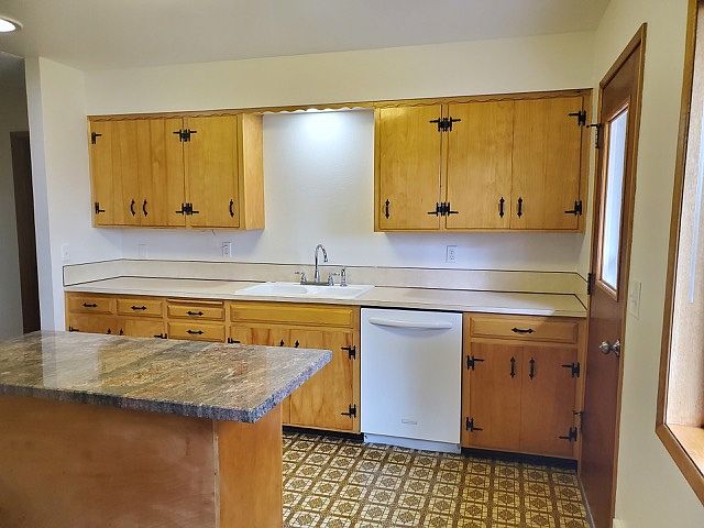 another view of kitchen