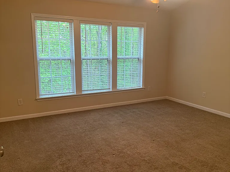 4132 Royal Regency Cir NW — Photo 11