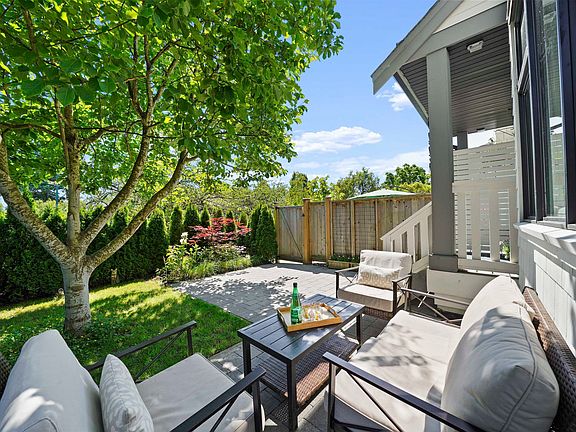 4th image of 3223 Saint Catherines St