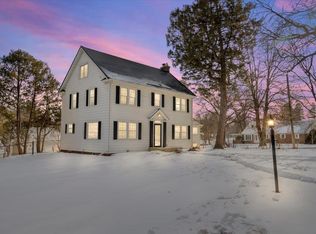 220 Byrnes Dr, Waterloo, IA 50701