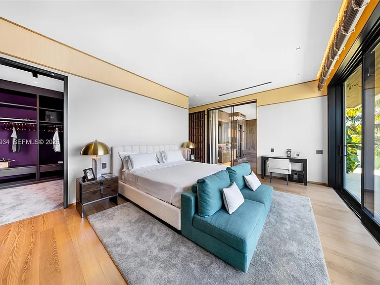 200 W Rivo Alto Dr — Photo 41