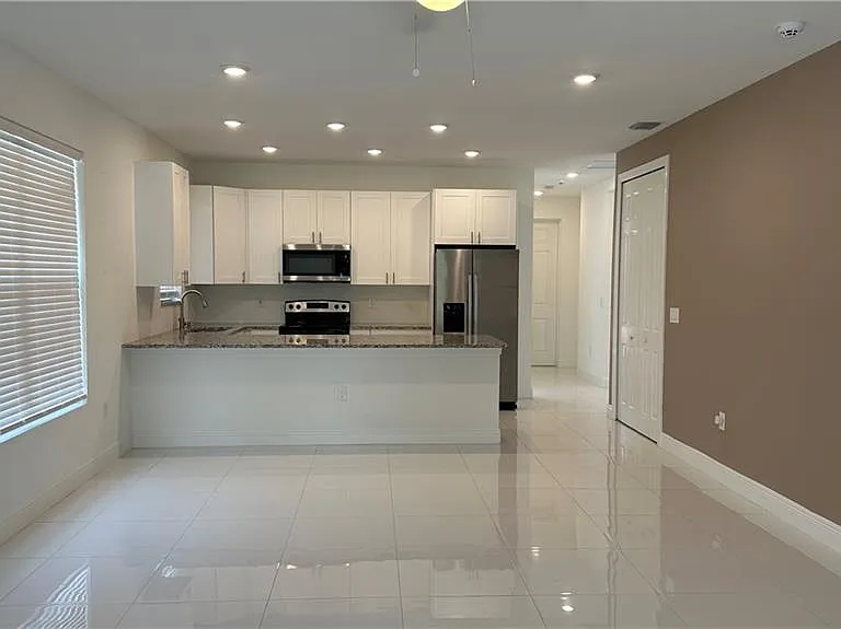 5901 Rita Ave N — Photo 8