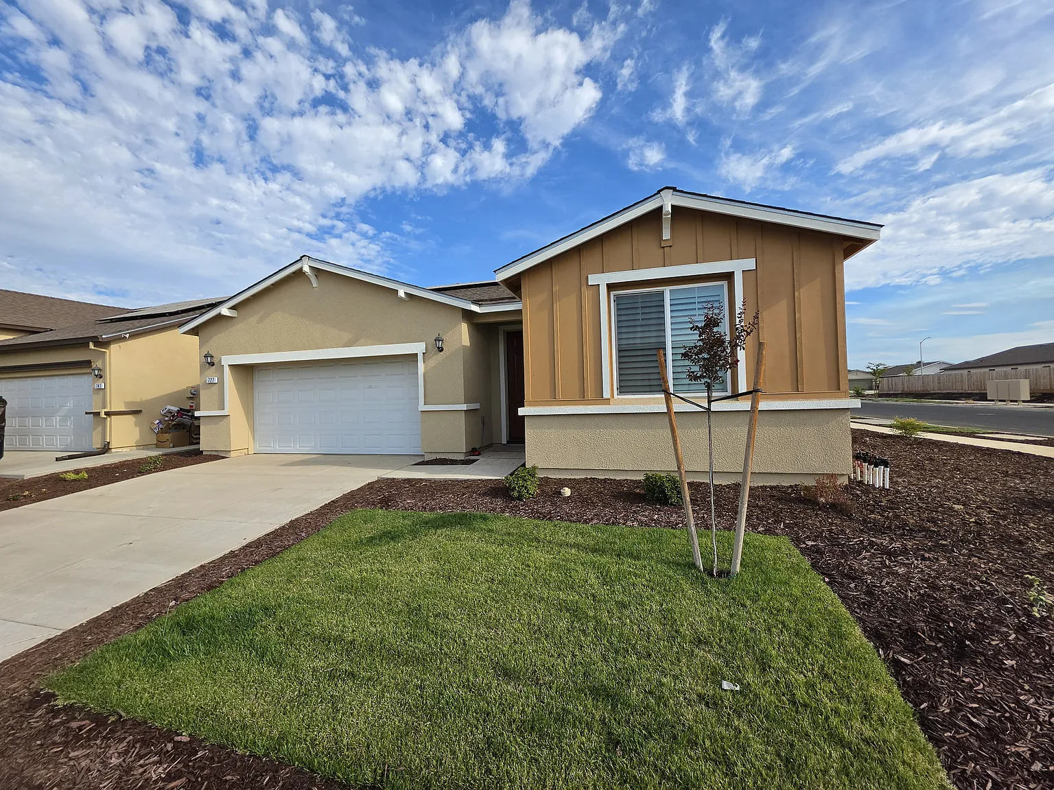 4 bed, 1750 sqft, $2,700 — Photo 1
