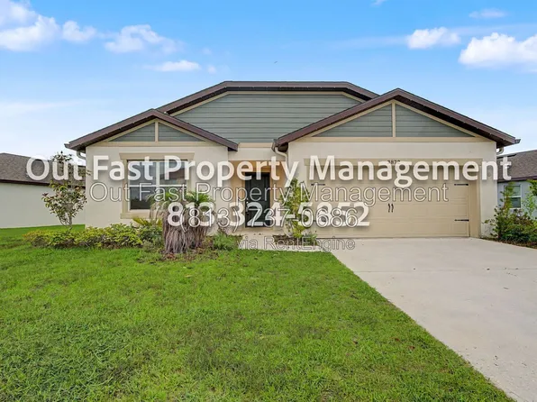 3872 Capri Coast Dr, Plant City, FL 33565