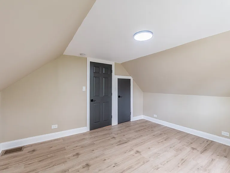 4341 Wisconsin Ave — Photo 17