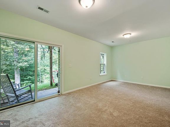 5th image of 3661 Bedford Dr