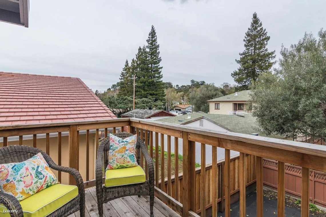 3121 Alhambra Ave — Photo 4