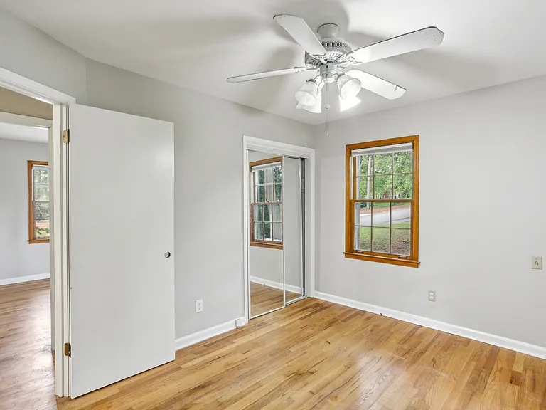 3319 Charlotte Cir SE — Photo 14