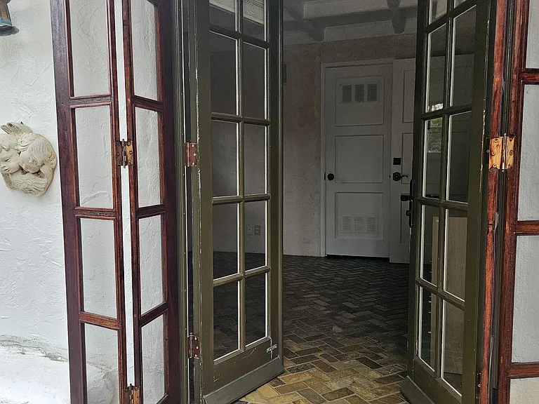 3043 Paseo Del Descanso — Photo 4