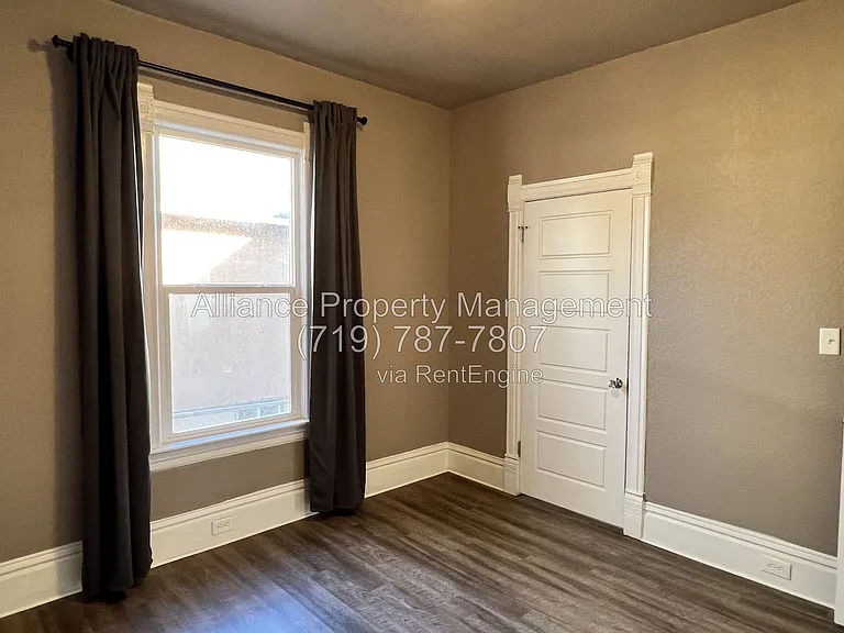743 N Walnut St — Photo 16