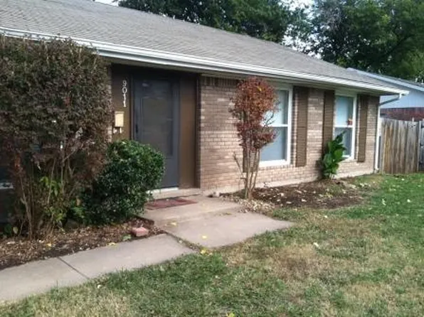 9011 E 46th Pl, Tulsa, OK 74145