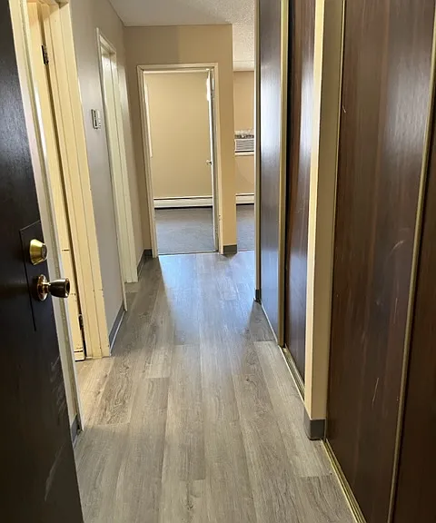 1940 9th Ave N #1 — Photo 2