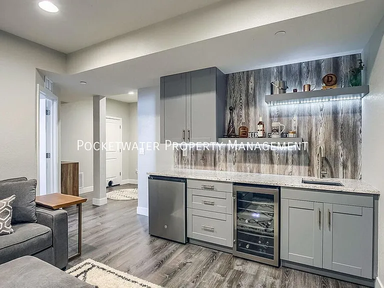 8875 Yates Dr — Photo 22