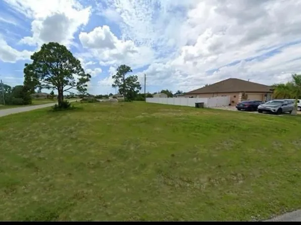 1916 Chiquita Blvd N, Cape Coral, FL 33993