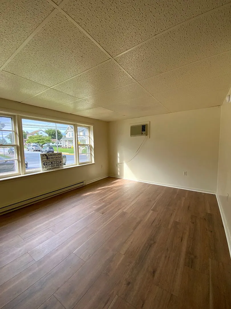 237 E. Jackson Street — Photo 1