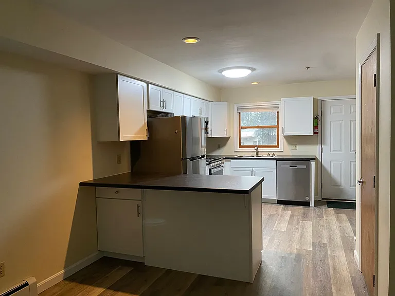 37 Hyde St — Photo 3