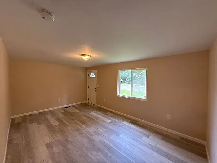 2700 Capitol Dr #2 — Photo 2